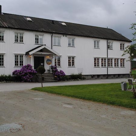 Grong Gard Guesthouse Exterior photo
